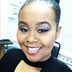 Meet your Posher, Leah